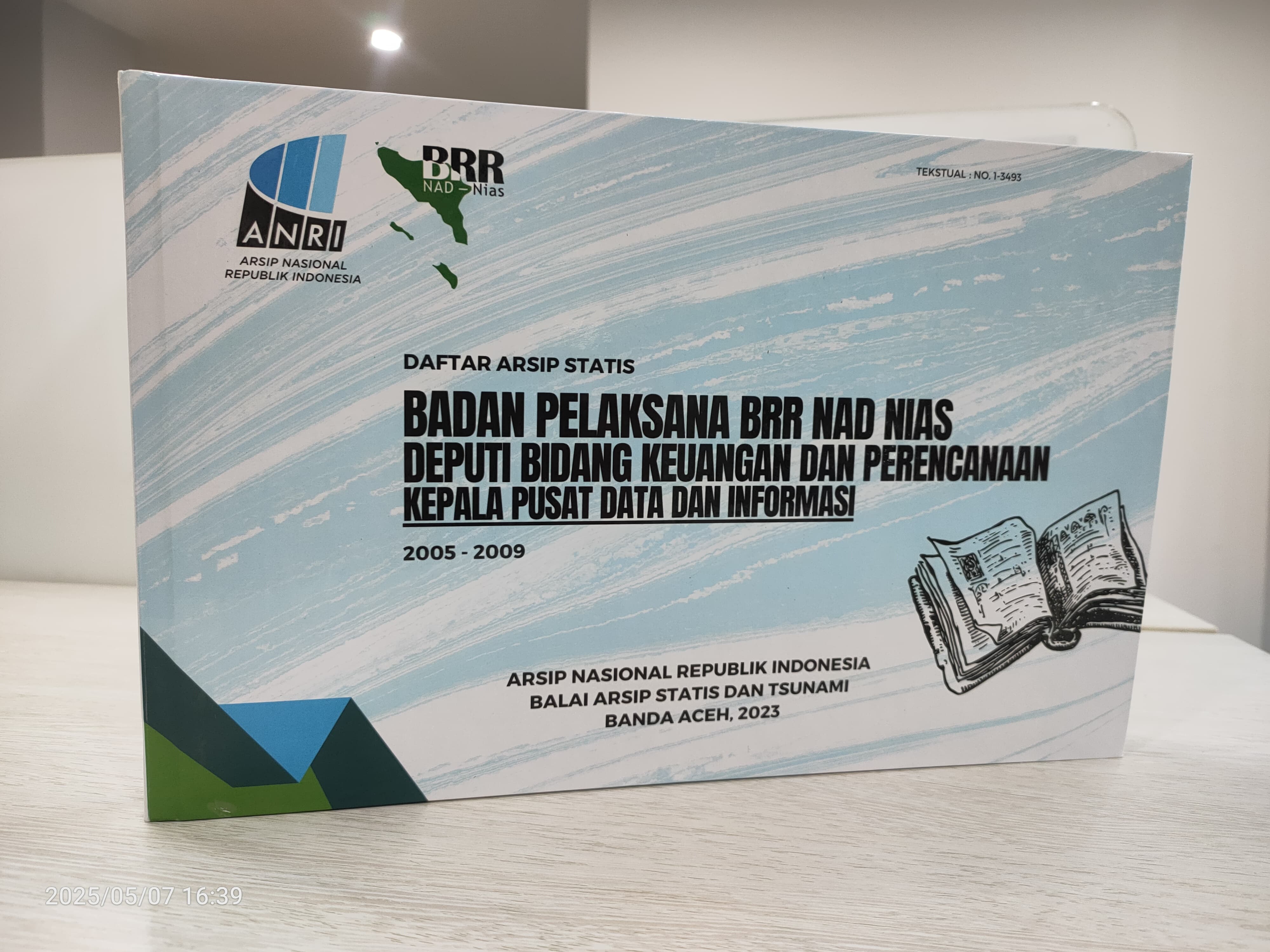 Badan Pelaksana BRR NAD NIAS Deputi Bidang Keuangan dan Perencaaan Seri Kepala Pusat Data dan Informasi 2005 - 2009
